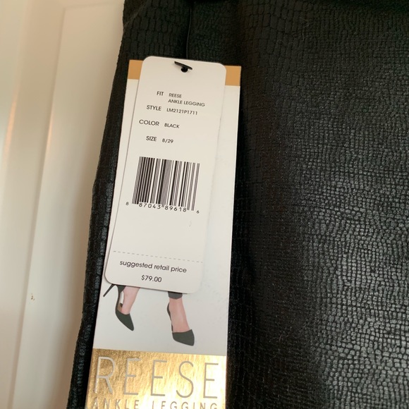 Liverpool Croc Reese Legging - Picture 6 of 7